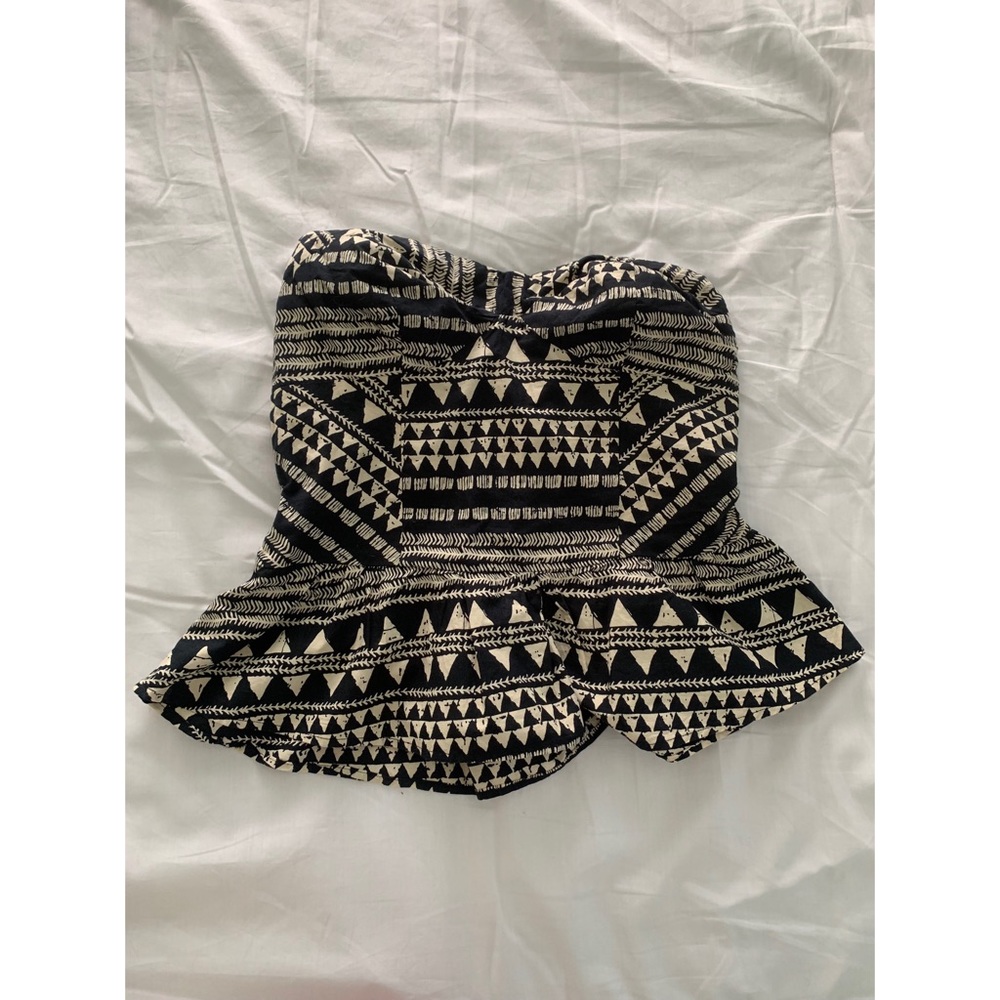 Strapless top